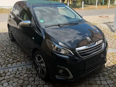 Gebraucht Peugeot 108 Top! Collection 72 PS (52 kW) 2020 Schwarz Limousine