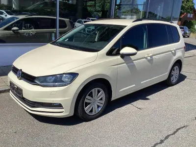 Gebraucht VW Touran 110 PS (80 kW) 2018 Beige Van / Kleinbus