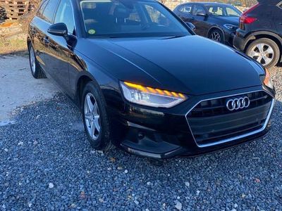 Schwarz Gebraucht 2020 Audi A4 Basis Kombi | 17.999 € (Fairer Preis)