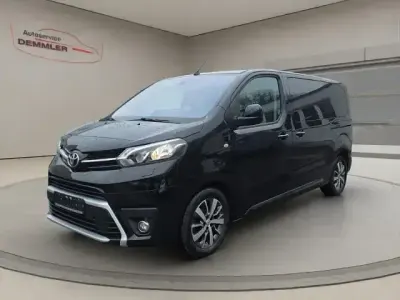 Gebraucht Toyota Proace Verso Team 150 PS (110 kW) 2020 Schwarz Kombi