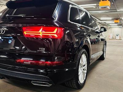 Schwarz Gebraucht 2015 Audi Q7 S-Line SUV | 28.999 €