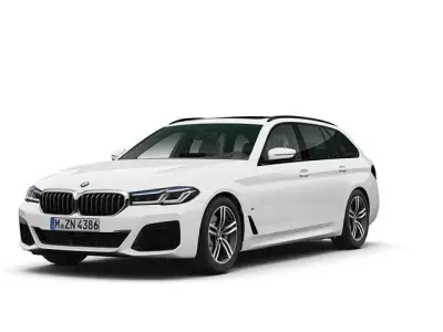 Gebraucht BMW 530 Performance 286 PS (210 kW) 2023 Alpinweiß uni Kombi