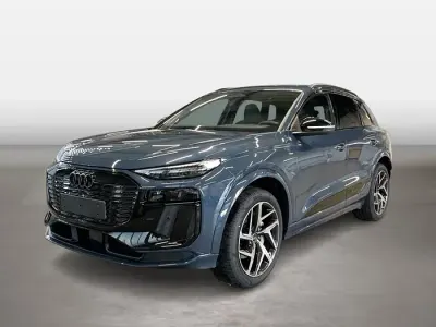 Neu Audi Q6 e-tron Business 225 kW (306 PS) 2026 Plasmablau SUV