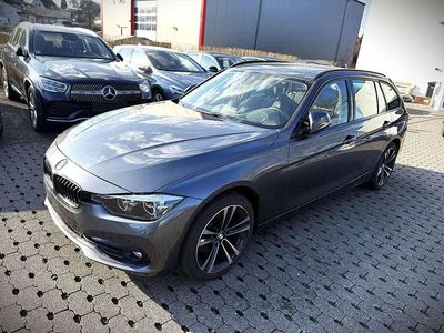 Gebraucht BMW 330 Sport Line 258 PS (189 kW) 2018 Grau Kombi