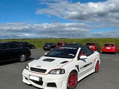 Gebraucht Opel Astra Cabriolet 125 PS (91 kW) 2001 Weiß Cabrio