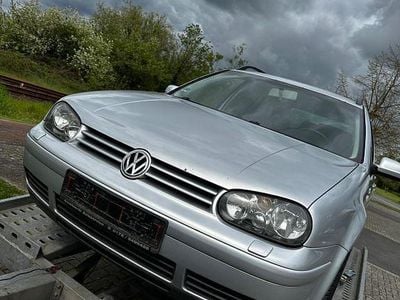 Gebraucht VW Golf IV Basis 101 PS (74 kW) 2006 Silber Kombi