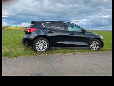 Second-hand Ford Focus 125 CP (91 kW) 2019 Negru Berlinǎ