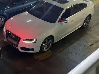Gebraucht Audi S5 Sportback Sport 333 PS (244 kW) 2010 Weiß Kleinwagen