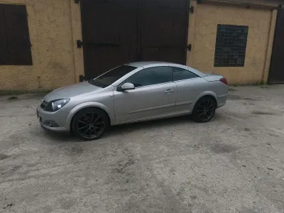 Gebraucht Opel Astra 200 PS (147 kW) 2006 Beige Cabrio