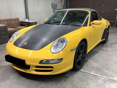 Porsche 911 Carrera 4 Cabriolet
