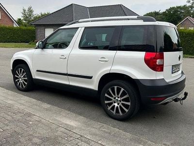 Gebraucht Skoda Yeti Active 105 PS (77 kW) 2013 Weiß SUV