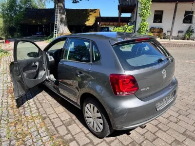 Gebraucht VW Polo Comfortline 86 PS (63 kW) 2010 Grau Kleinwagen