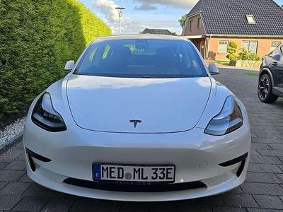 Gebraucht 2020 Tesla Model 3 Standard Range Plus Limousine | 19.900 €