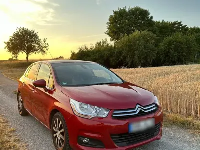 Gebraucht Citroën C4 Exclusive 112 PS (82 kW) 2012 Rot Limousine