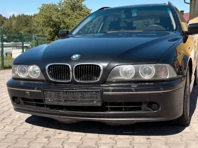 Gebraucht BMW 530 193 PS (141 kW) 2001 Schwarz Kombi