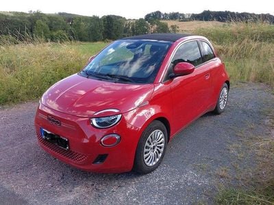 Gebraucht Fiat 500e Red 86 kW (118 PS) 2022 Rot Cabrio