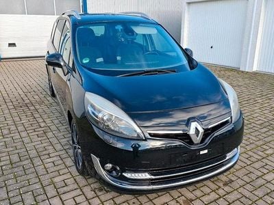 Schwarz Gebraucht 2013 Renault Scénic III Bose Edition Van / Kleinbus | 4.899 € (Fairer Preis)