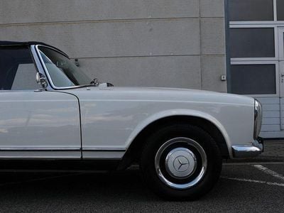 Weiß Gebraucht 1964 Mercedes W113 Cabrio | 57.500 €