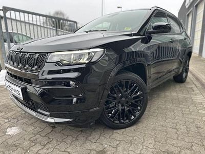 Schwarz Gebraucht 2023 Jeep Compass Altitude SUV | 24.998 € (Guter Preis)