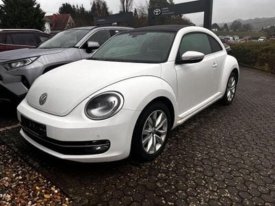 Gebraucht VW Beetle Design 105 PS (77 kW) 2012 Weiß Kleinwagen