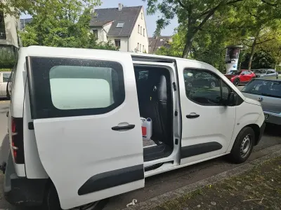 Gebraucht Peugeot Partner 131 PS (96 kW) 2020 Weiß Van / Kleinbus
