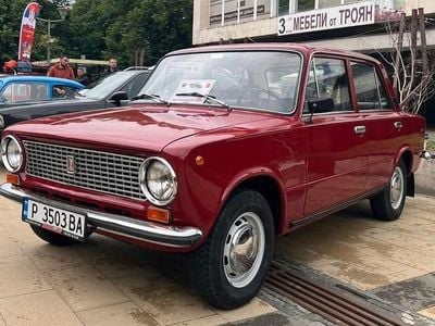 Gebraucht Lada 1200 60 PS (44 kW) 1989 Rot Limousine