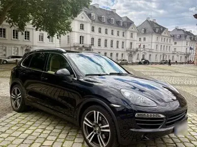 Gebraucht Porsche Cayenne Diesel 245 PS (180 kW) 2012 Schwarz SUV