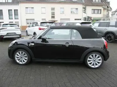 Käytetty Mini Cooper S Cabriolet 192 HP (141 kW) 2019 Musta Avoauto