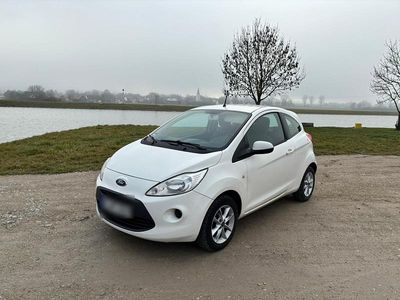 Weiß Gebraucht 2013 Ford Ka Kleinwagen | 2.980 € (Fairer Preis)