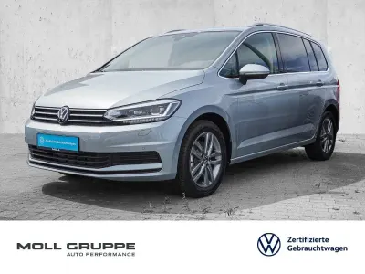 Neu VW Touran Comfortline 150 PS (110 kW) 2026 Silber Van / Kleinbus