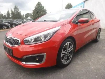 Gebraucht Kia ProCeed 135 PS (99 kW) 2017 Rot Kleinwagen