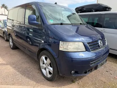 Gebraucht VW Multivan 131 PS (96 kW) 2004 Blau Van / Kleinbus