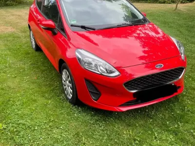 Gebraucht Ford Fiesta 71 PS (52 kW) 2018 Rot Kleinwagen
