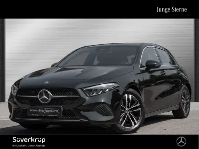 Gebraucht Mercedes A180 Progressive 136 PS (100 kW) 2025 Schwarzlack kosmosschwarz (metallic) Limousine