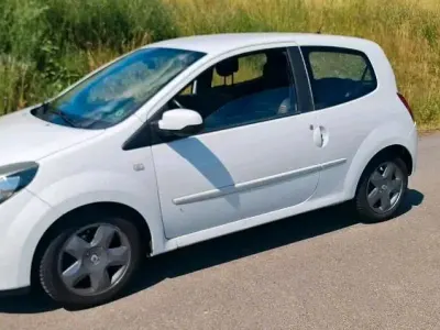 Gebraucht Renault Twingo Initiale Paris 75 PS (55 kW) 2013 Weiß Kleinwagen