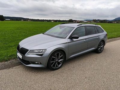 Gebraucht Skoda Superb SportLine 190 PS (139 kW) 2018 Silber Kombi