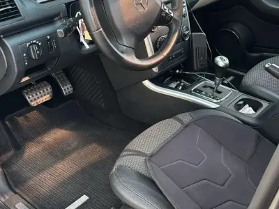 Gebraucht Mercedes B200 140 PS (102 kW) 2009 Silber Van / Kleinbus