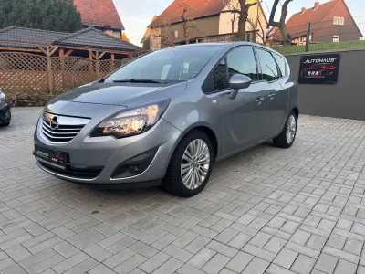 Gebraucht Opel Meriva Innovation 120 PS (88 kW) 2011 Grau Van / Kleinbus
