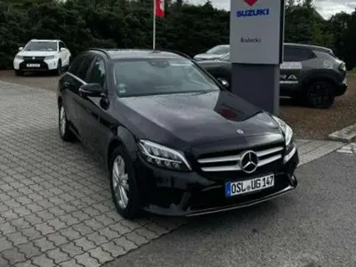 Gebraucht Mercedes C220 194 PS (142 kW) 2018 Schwarz Kombi