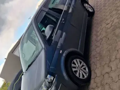 Używany VW Multivan 179 KM (131 kW) 2012 Szary Minivan