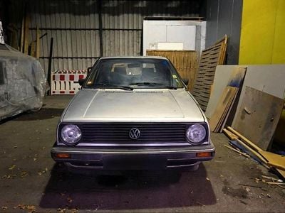 Second-hand VW Golf II 90 CP (66 kW) 1986 Argintiu Hatchback