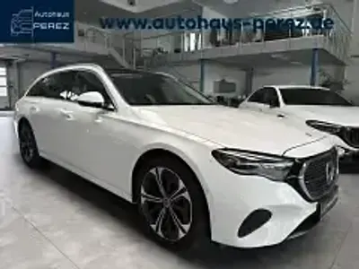 Gebraucht Mercedes E300 Avantgarde 197 PS (144 kW) 2024 Weiß Kombi