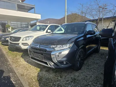 Gebraucht Mitsubishi Outlander Edition 150 PS (110 kW) 2018 Schwarz SUV