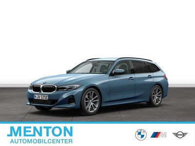 Gebraucht BMW 330e 292 PS (214 kW) 2025 Blau Kombi