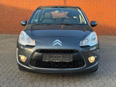 Grau Gebraucht 2012 Citroën C3 SELECTION Limousine | 4.690 €