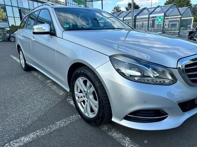 Mercedes 220