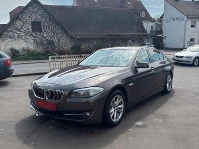 Gebraucht BMW 520 184 PS (135 kW) 2011 Braun Limousine