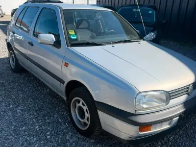 Gebraucht VW Golf III 90 PS (66 kW) 1992 Silber Kleinwagen