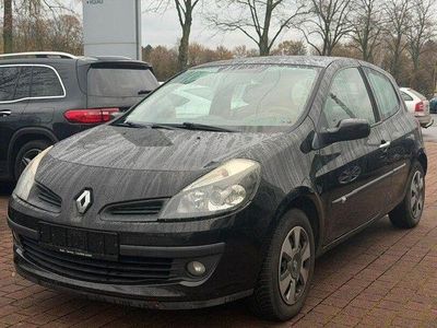 Usata Renault Clio III Dynamique 75 CV (55 kW) 2008 Nero Utilitaria