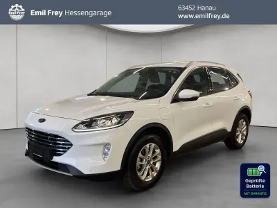 Używany Ford Kuga Titanium 224 KM (164 kW) 2022 Biały SUV